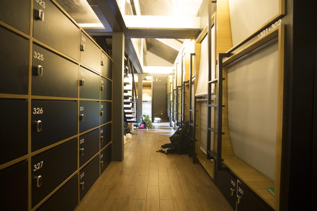 M Boutique Hostel Seminyak  Ngoại thất bức ảnh