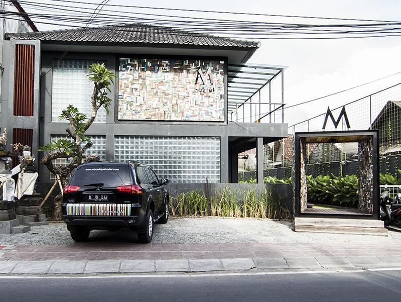 M Boutique Hostel Seminyak  Ngoại thất bức ảnh
